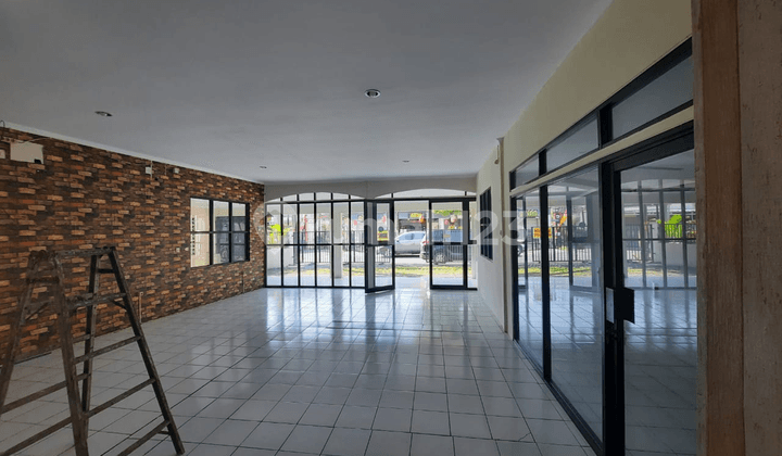 Rumah strategis tengah kota siap pakai bisa untuk usaha di Singosari Pleburan Semarang tengah