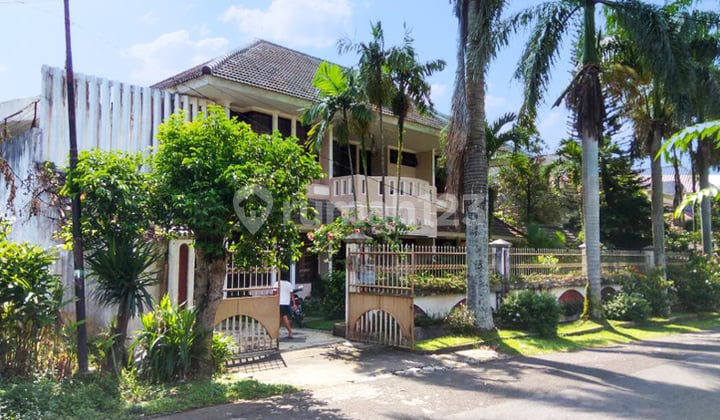 Rumah Tidar Bagus Jalan Mahameru Tidar,taman Depan Dan Belakang Luas,dekat Machung