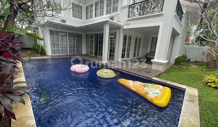 Luxury American Classic House For Lease in Lippo Karawaci Area (NEGOTIABLE PRICE)