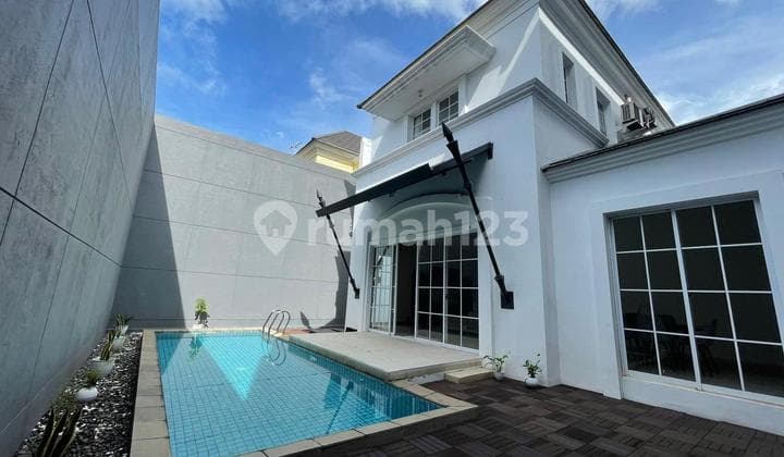 Luxury House With Pool De Park BSD City Near Nanyang School