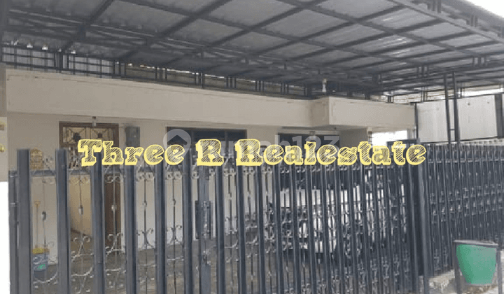 Rumah berikut furniture di Klojen dekat pusat bisnis di Malang