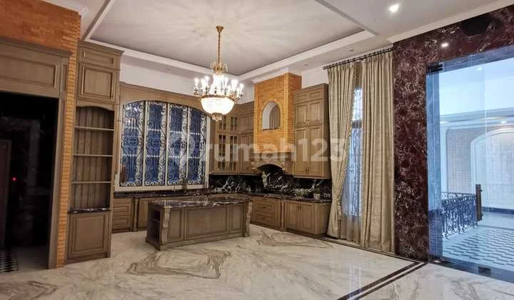 Rumah Mewah di Menteng, siap Huni Lux, full Marmer dan Granit, lokasi strategis dan elit Rumah Mewah di Menteng, siap Huni Lux, full Marmer dan Granit, lokasi strategis dan elit