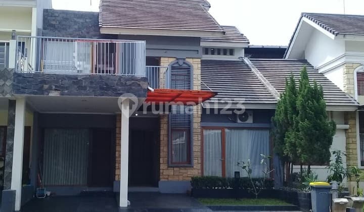 Rumah Minimalis di Grand Wisata