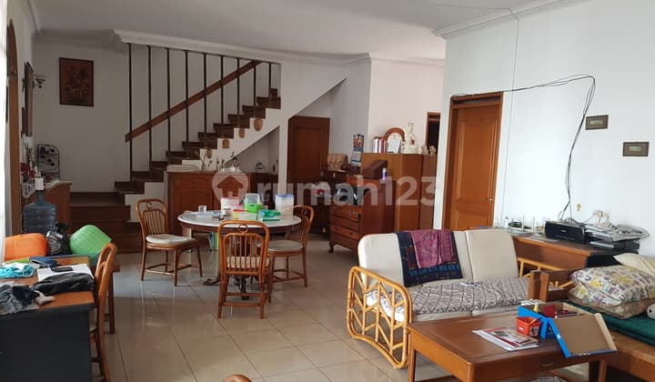 Rumah Lokasi Strategis,Istana Regency, Pasteur,Bandung