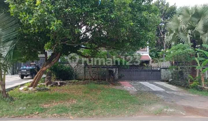 Ready-to-Occupy House with Front Road for 3 Cars in Al Duren Sawit Plot, East Jakarta