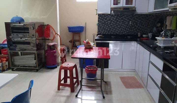 Rumah Minimalis 2 lantai di DutaGarden Dekat Bandara Soeta