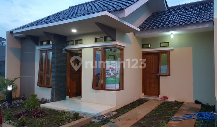 Disewakan Rumah Liburan Lebaran Siap Huni Ciawigebang Kuningan Jawa Barat, SHM, IMB dan Pam