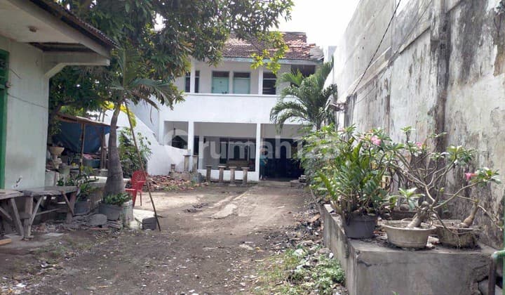 Boarding House on Raya Gresikan - Tambaksari, 32 Bedrooms (en-suite bathroom), Active - NEGOTIABLE