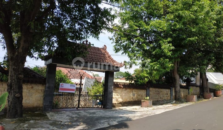 Rumah Besar di Tambora, Tegalsari, Semarang Selatan