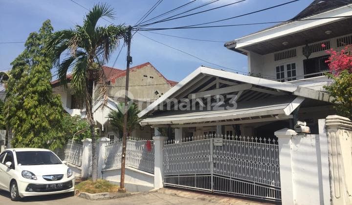 RUMAH BAGUS DI KELAPA GADING