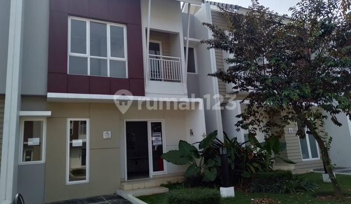 Disewakan Rumah 2 Lantai Cluster Advani LB 12 Summarecon Emerald Karawang