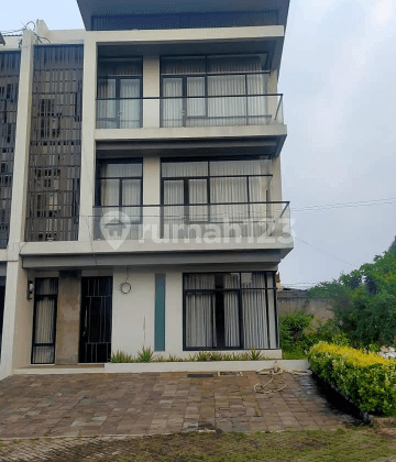 For Sale Sunrise Garden House