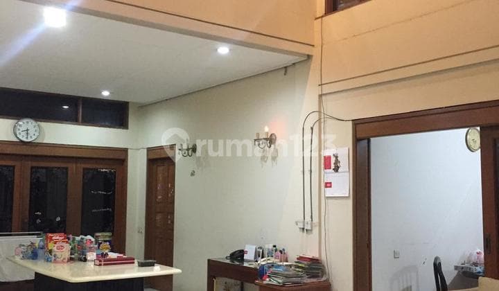 Rumah Posisi Strategis di Main Road Pasirkaliki Bandung