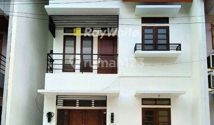 Rumah 2 Lantai Siap Huni Di Cinere