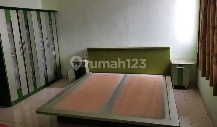 Disewakan Cepat Rumah 2 Lantai Semi Furnished di Pluit