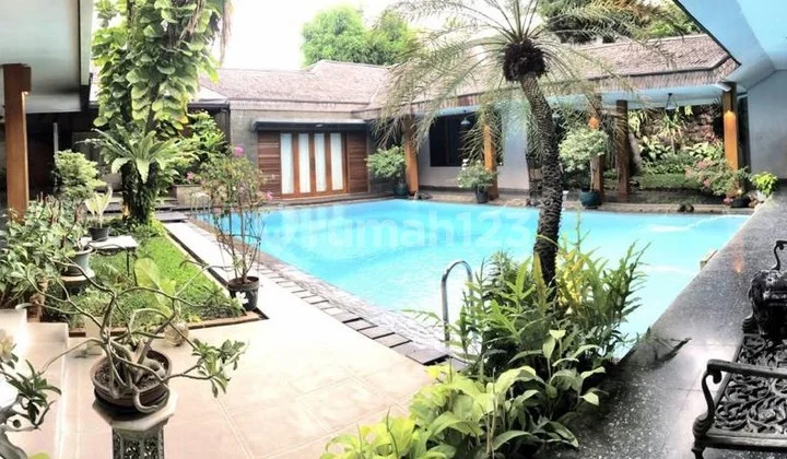 Patra Kuningan rumah mewah di segitiga emas, dekat ke pusat bisnis Patra Kuningan rumah mewah di segitiga emas, dekat ke pusat bisnis