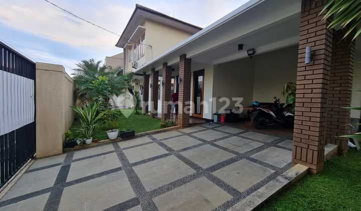 Rumah Cantik Siap Tempati Di Jl. Erlangga Barat, Semarang