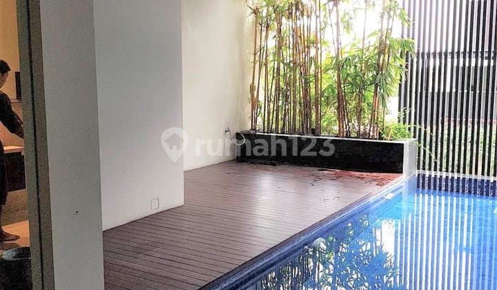 Modern Compound House In Cilandak