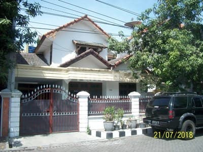 Rumah di Margorejo Tangsi, Bagus + Terawat, Row Jalan depan Lebar bisa 3 mobil + Paving, Siap Huni - NS -