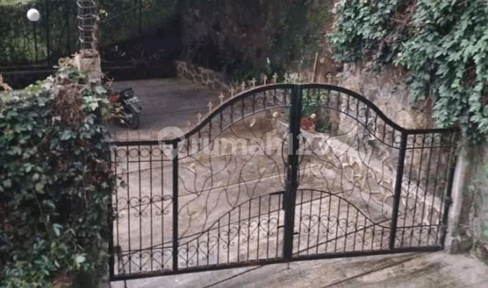 Rumah Villa Siap Pakai Full Furnish di Dago Pramesta