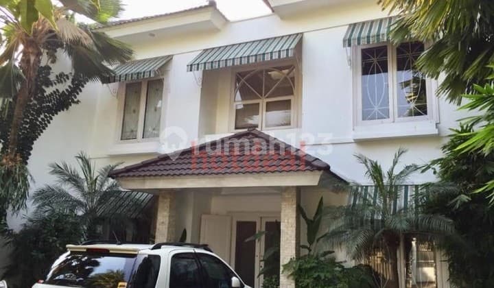 Rumah Cantik Lokasi Lebak Bulus Jakarta Selatan