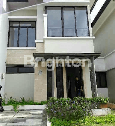 Newly furnished and renovated house in Illustria Cluster, Eminent Housing, BSD City. Cheapest, eligible for mortgage, never been occupied.
