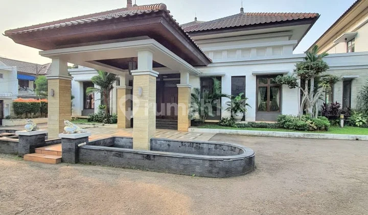 RUMAH MEWAH dgn LAP.TENIS, S.POOL at Jl LEBAK BULUS, JAKSEL