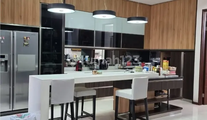 Rumah mewah Sayap Pasteur Bandung