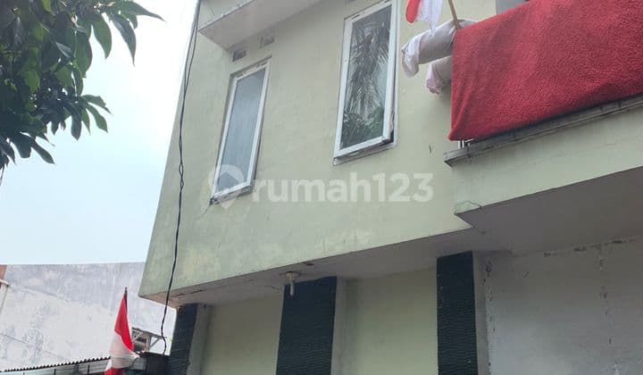 Rumah plus kontrakan 6 pintu murah BU kebayoran lama