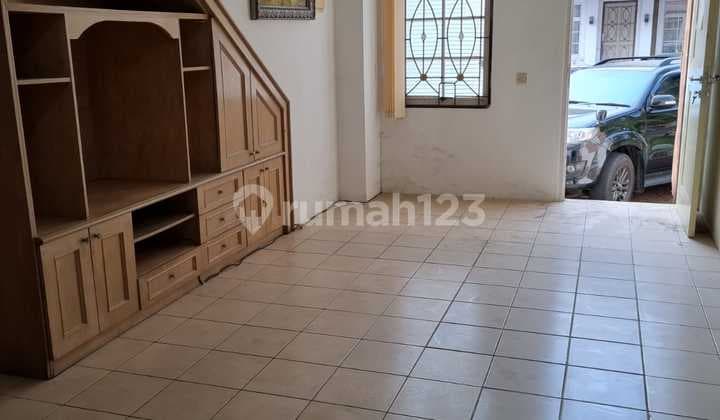 Townhouse cantik di daerah lippo karawaci - Tangerang