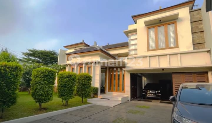 Rumah Mewah Di Cipete. Asri dan Cantik, Bebas Banjir, Pool Besar