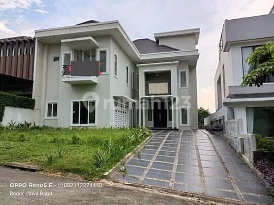Rumah minimalis modern area depan Sentul city