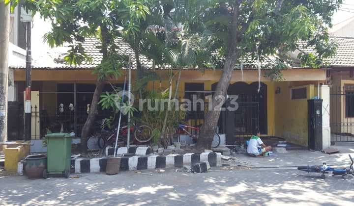 Rumah Dijual di Wiyung Lokasi di Taman Pondok Indah, Harga Supermurah