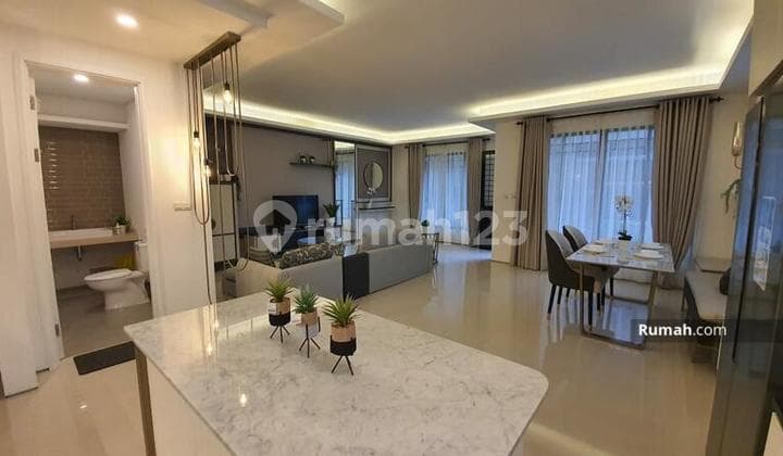 Rumah Keren Modern Baru Siap Huni di Setra Duta Bandung Utara