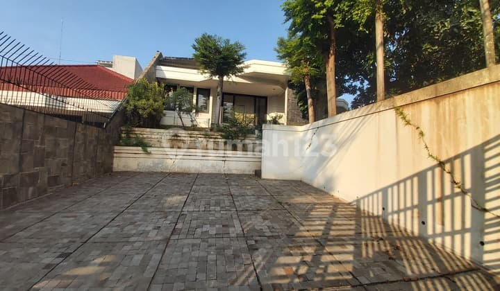 Rumah Mewah Tengah Kota Semarang Strategis Tidak Banjir