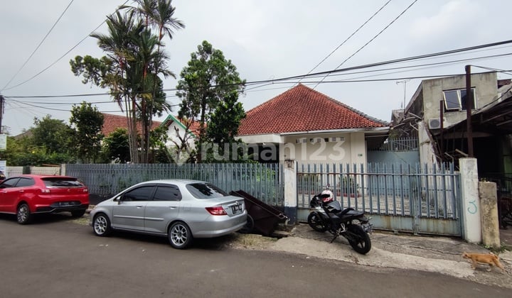 House near Bogor Station, suitable for boarding, office, or warehouse.