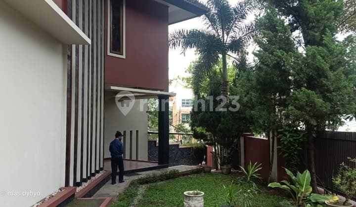 Rumah Bagus Dekat Setra Sari Mall Siap Huni