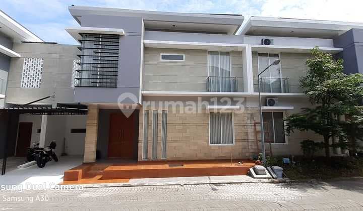 Rumah lingkungan dalam perum dikota jogja dekat kampus UII Taman Siswa