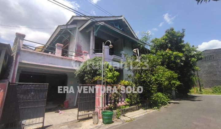 Rumah Lingkungan Perumahan Palur