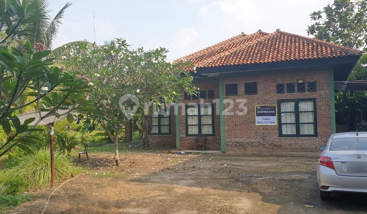 House Opposite Karang Bolong Beach