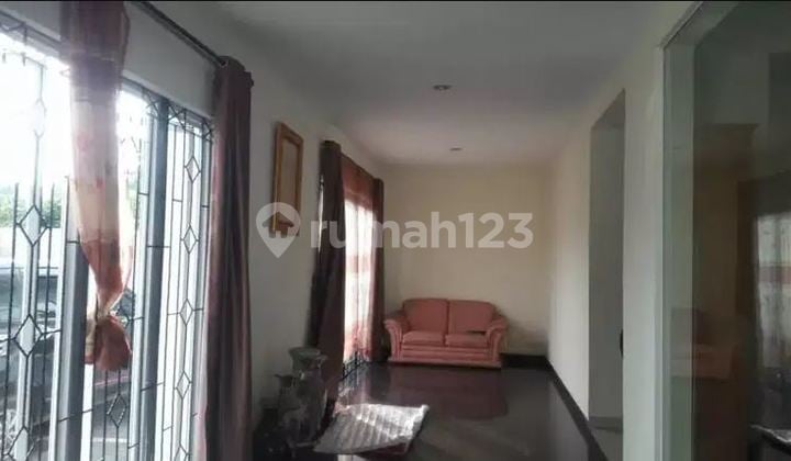 Rumah Tipe 300 LT 499 di Jl Ratna Bukit kecil Palembang
