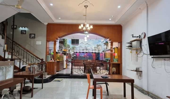 Villa on Coal Street Near Asia