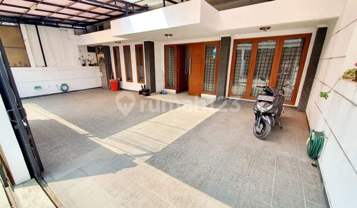 Rumah siap huni di Jl. Kebalen - Kebayoran Baru