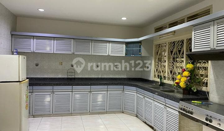 Villa di Jalan S Parman Gg. Sawo