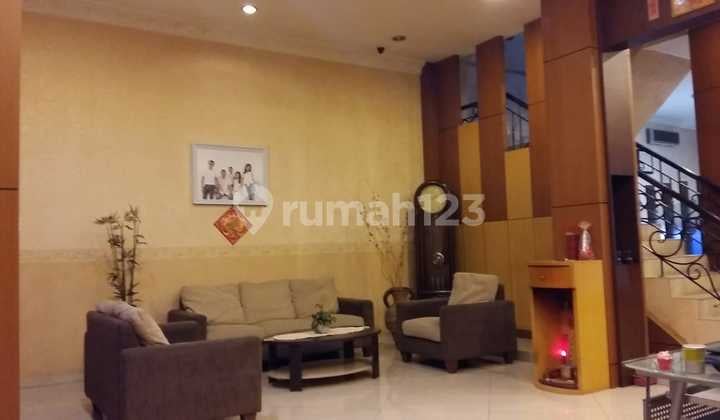 Villa Komplek Gaharu Town House ( Dekat Yos Sudarso )