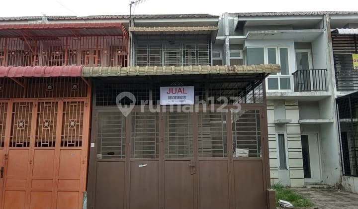 House in The Allugio Complex (Denai)