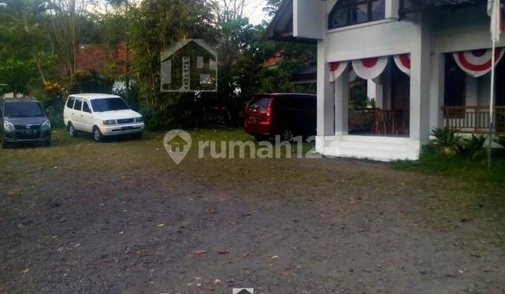 Rumah Villa Kolam Renang Obyek Wisata Pemandian di Ungaran Kota Kabupaten Semarang