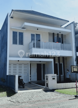 Rumah minimalis 2 lantai bagus kertajaya indah regency galaxy araya dharmahusada manyar