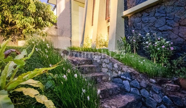 *Disewakan rumah di Geger Kalong*