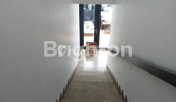 TURUN HARGA !!!RUMAH DI BSD TANGERANG NAVAPARK CLUSTER LANCEWOOD FULL RENOV, SEMI FURNISH